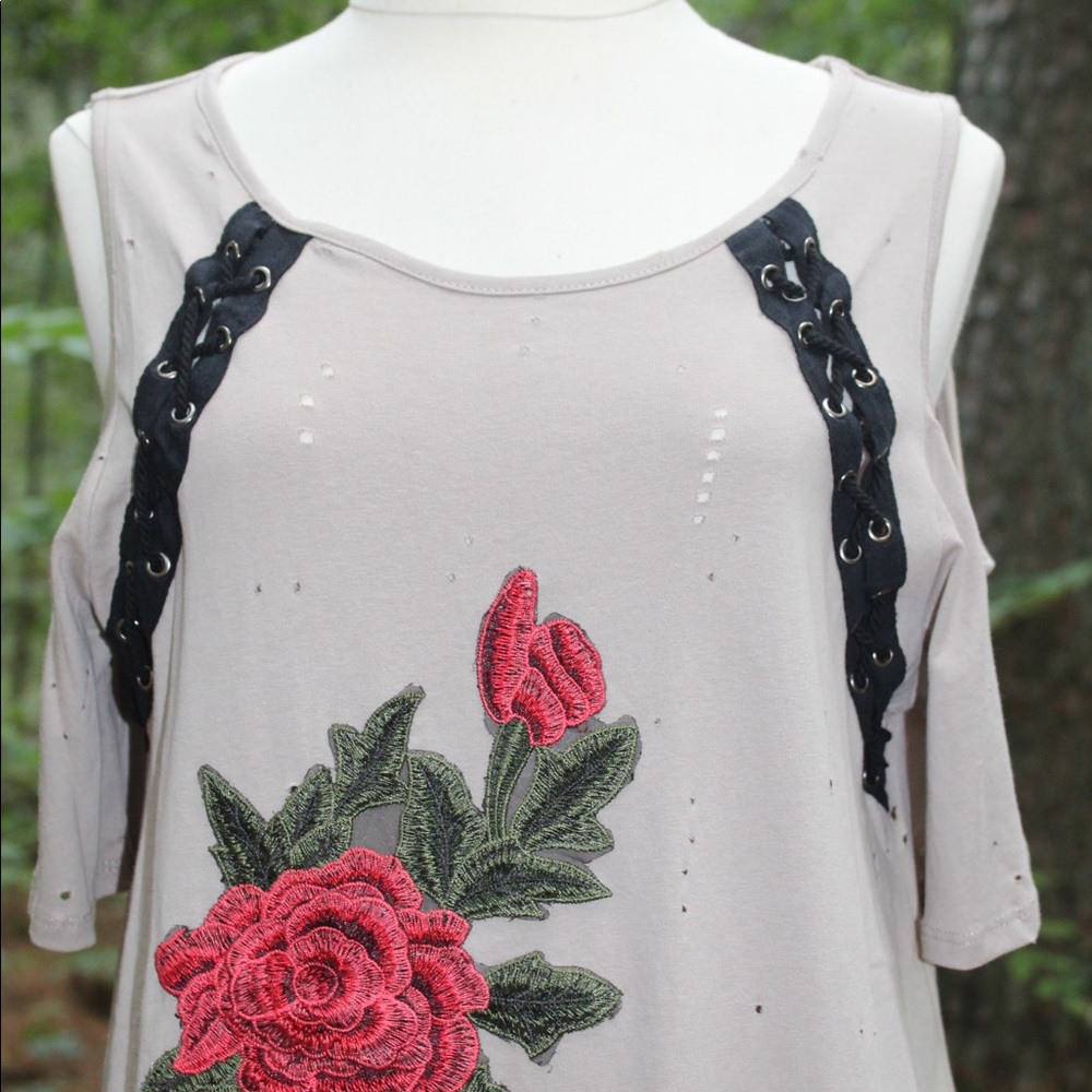 Distressed Rose Tunic - Picture 2 of 3